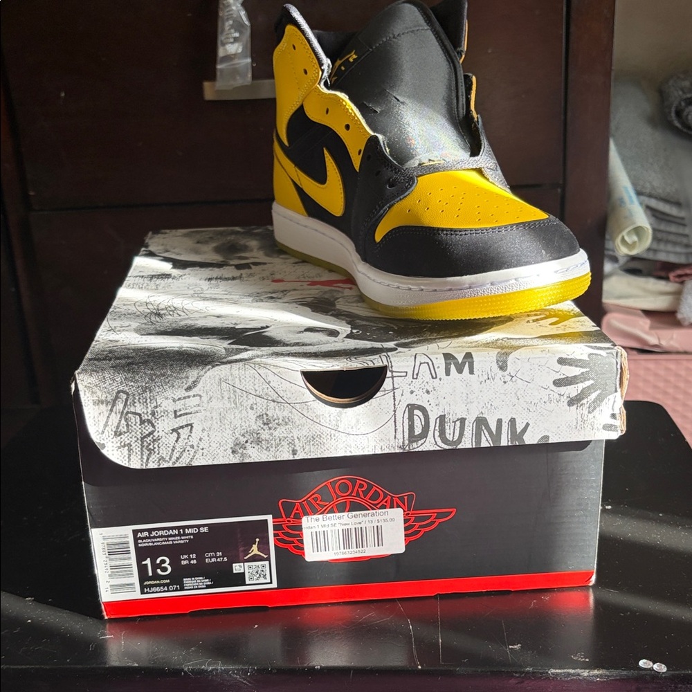 Jordan Athletic Shoes Black and Yellow